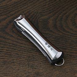 Nailclippers type W001(ホワイト): 身だしなみ用品｜貝印公式