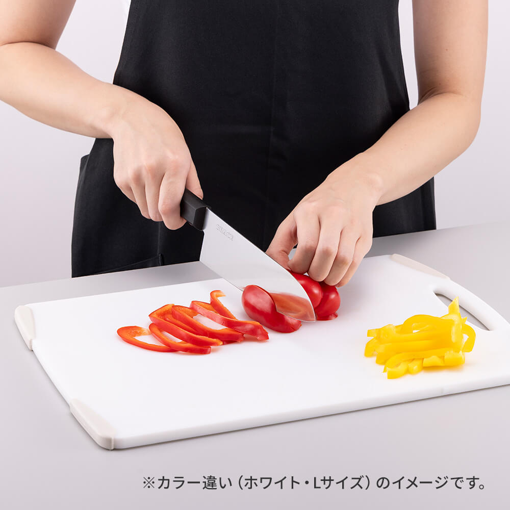 ベージュ