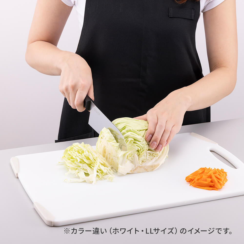 ベージュ