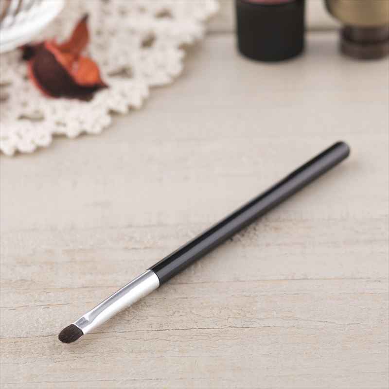 【ブラックフライデー特別価格】cosmeup アイシャドーブラシS