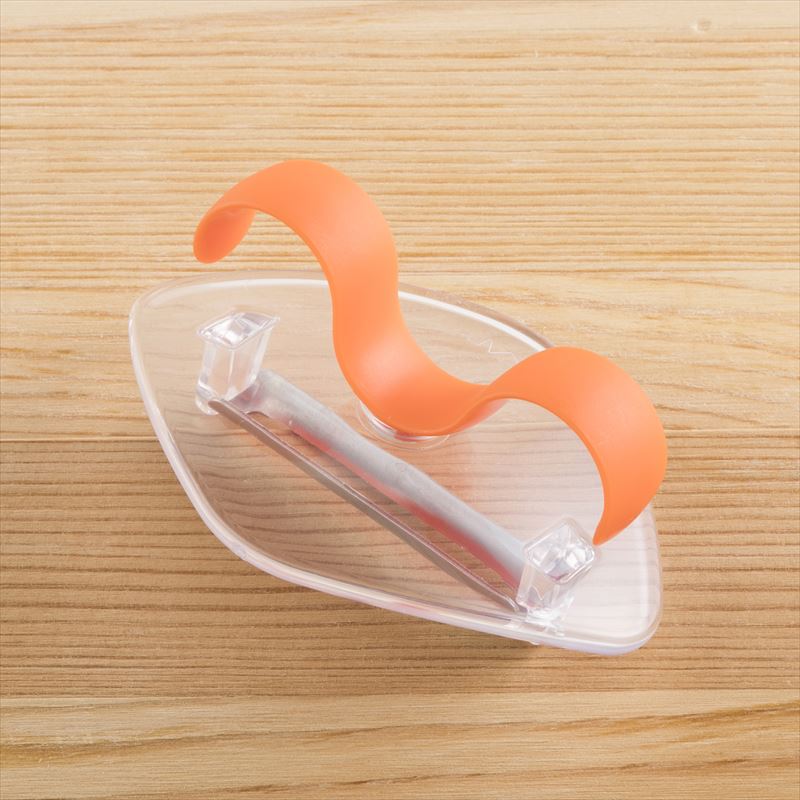 【ブラックフライデー特別価格】手のひらでなでるように剥けるコンパクトピーラー