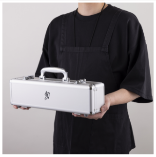 旬Shun 記念モデル「紅炎」- 世界累計出荷数1,000万丁突破 | 貝印公式